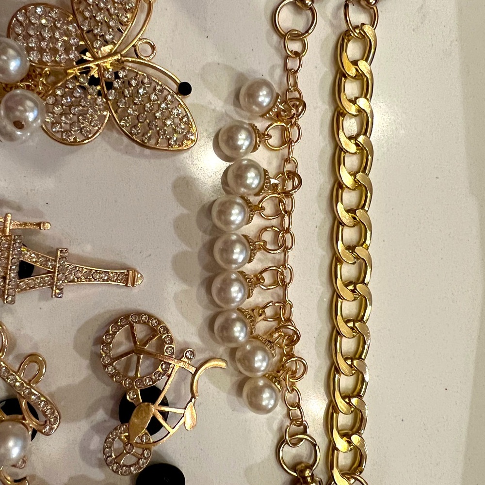 Set of 8 rhinestone crocs charms with pearls/BLING - Picture 7 of 7